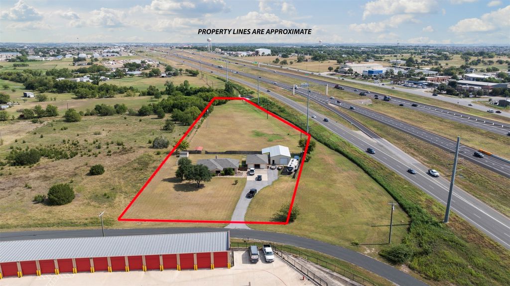 1512 Panther Loop, Pflugerville
