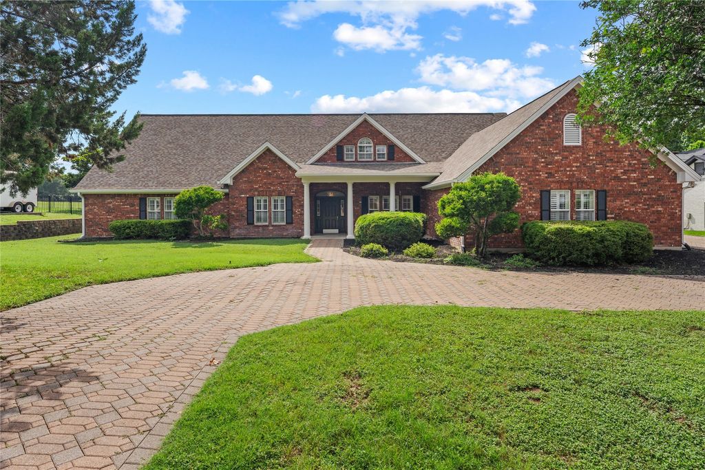 3421 Chisholm Trail, Salado