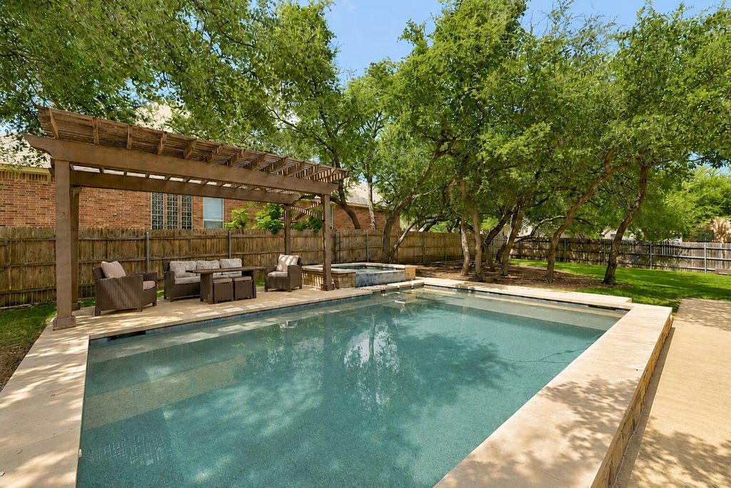 1385 Pine Forest Circle, Round Rock