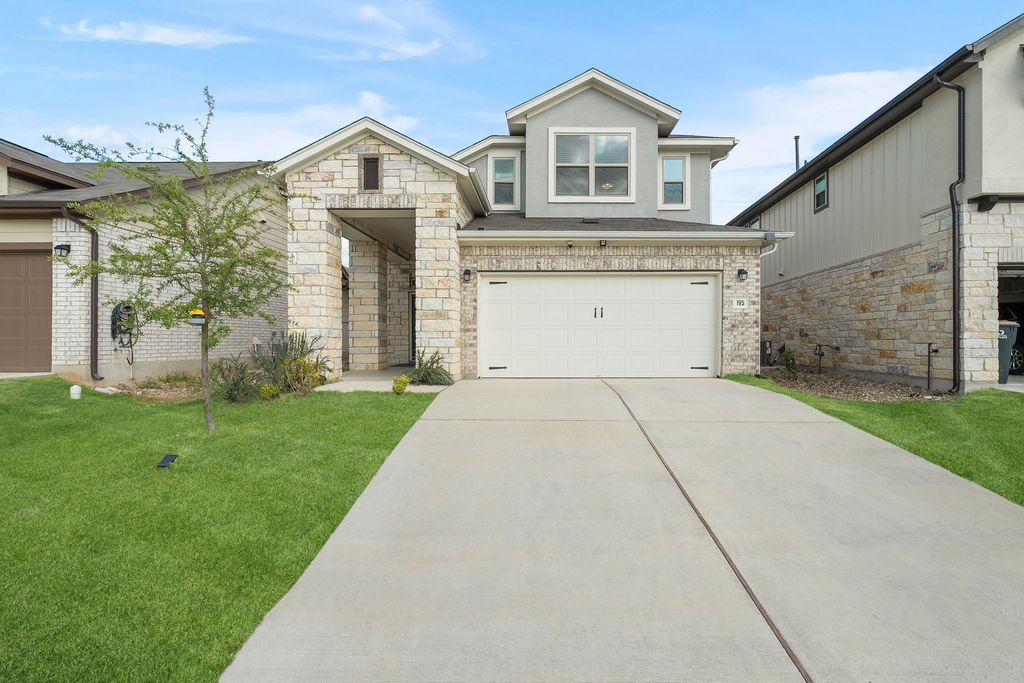 195 White Horses Drive, Kyle