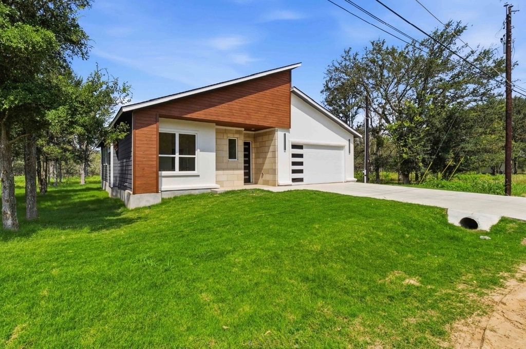 118 Puu Waa Waa Lane, Bastrop
