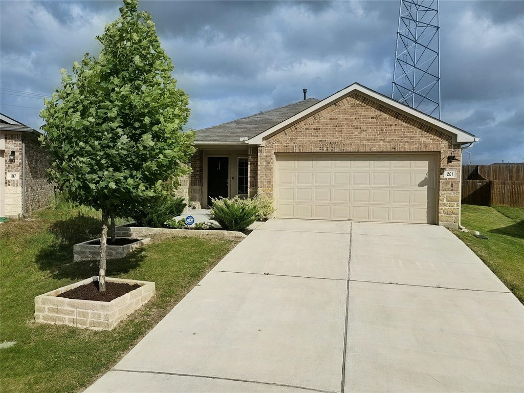 201 Elbow Bush Cove, Kyle