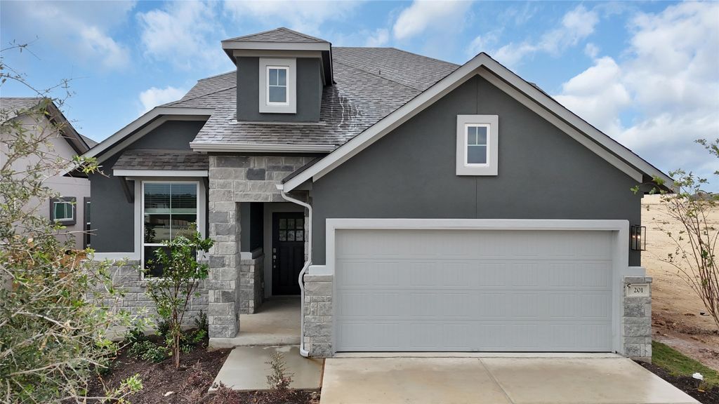 317 West Faulkner Street, Liberty Hill