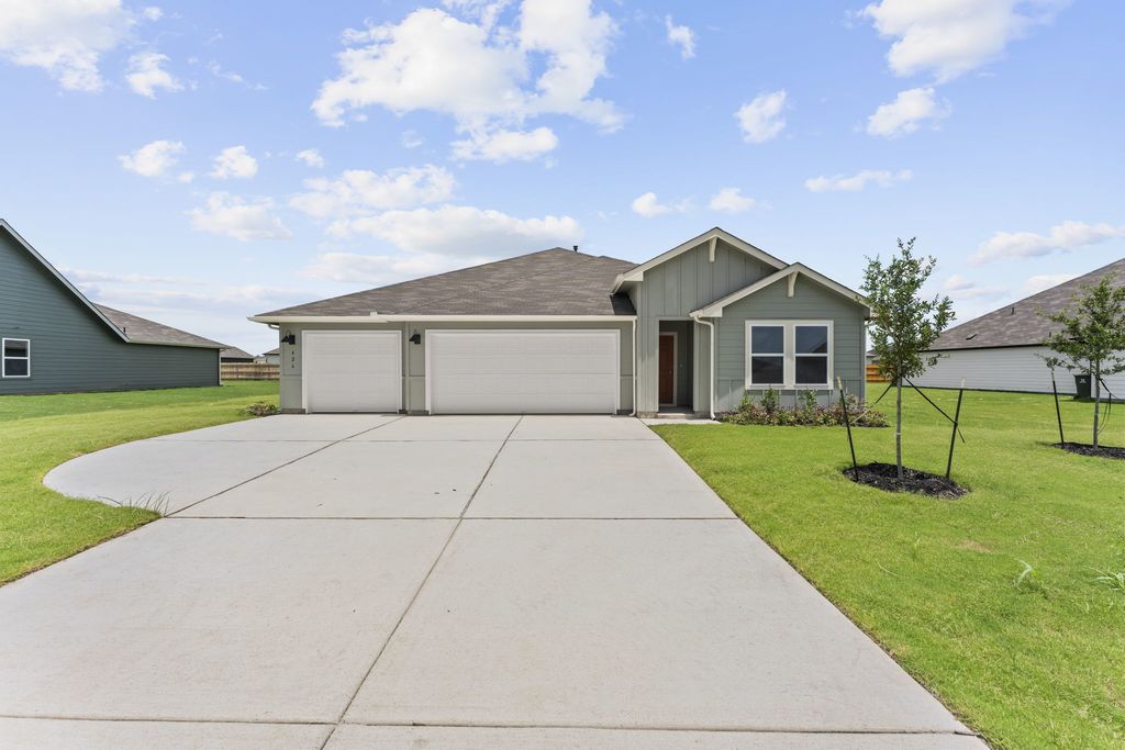 426 Kolbo Crossing Cove, Lockhart
