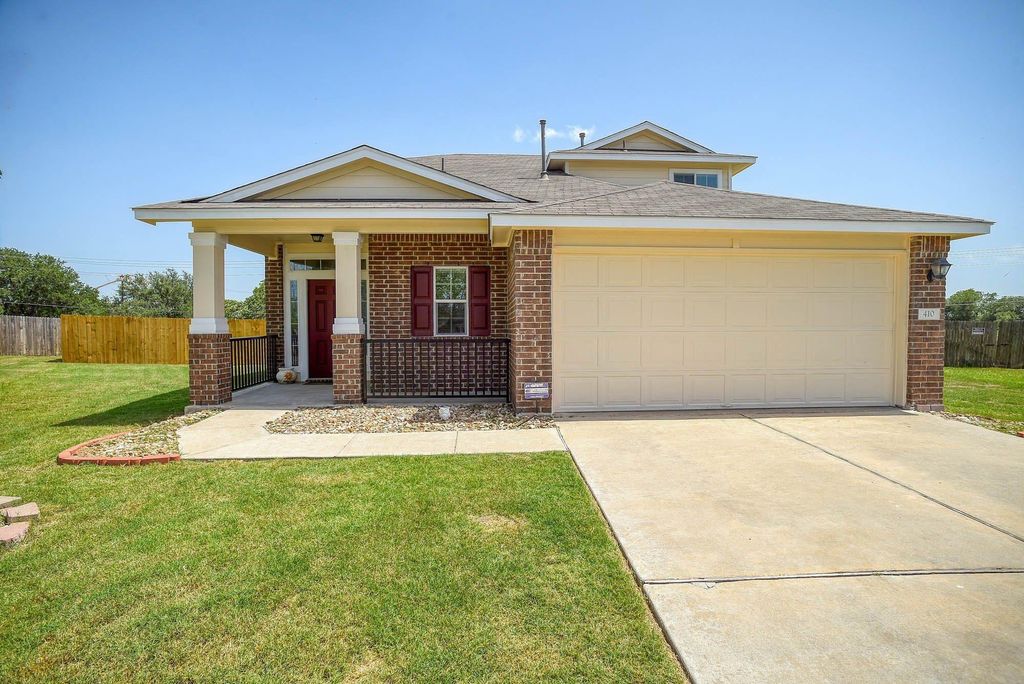 410 S Hunting Lodge Lane, Bastrop
