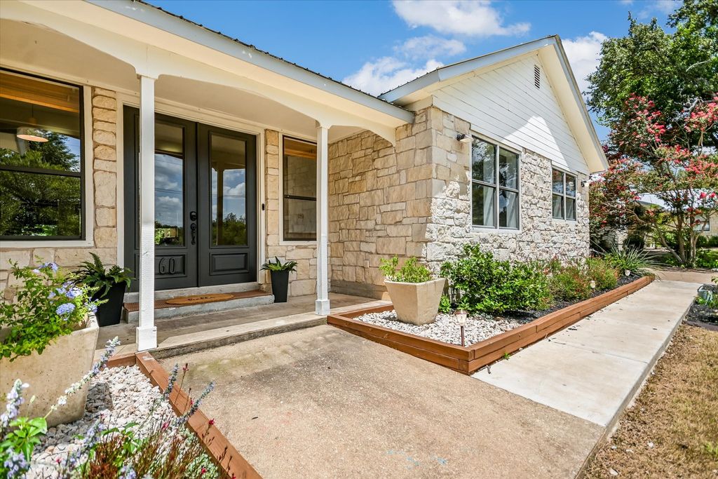 160 Donna Drive, Wimberley