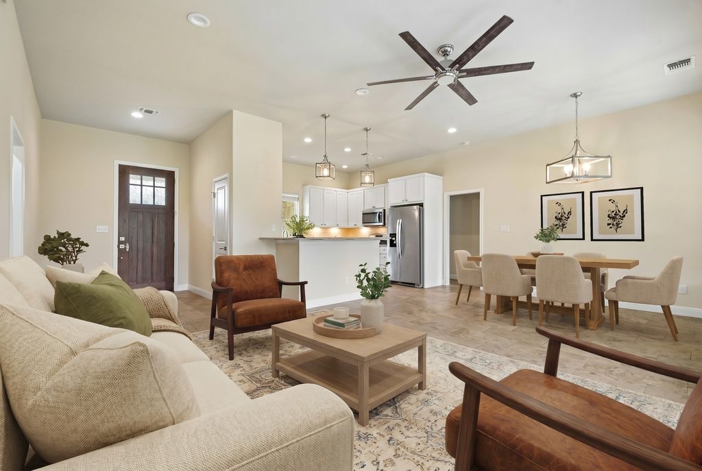 6 Round Bluff Circle, Wimberley