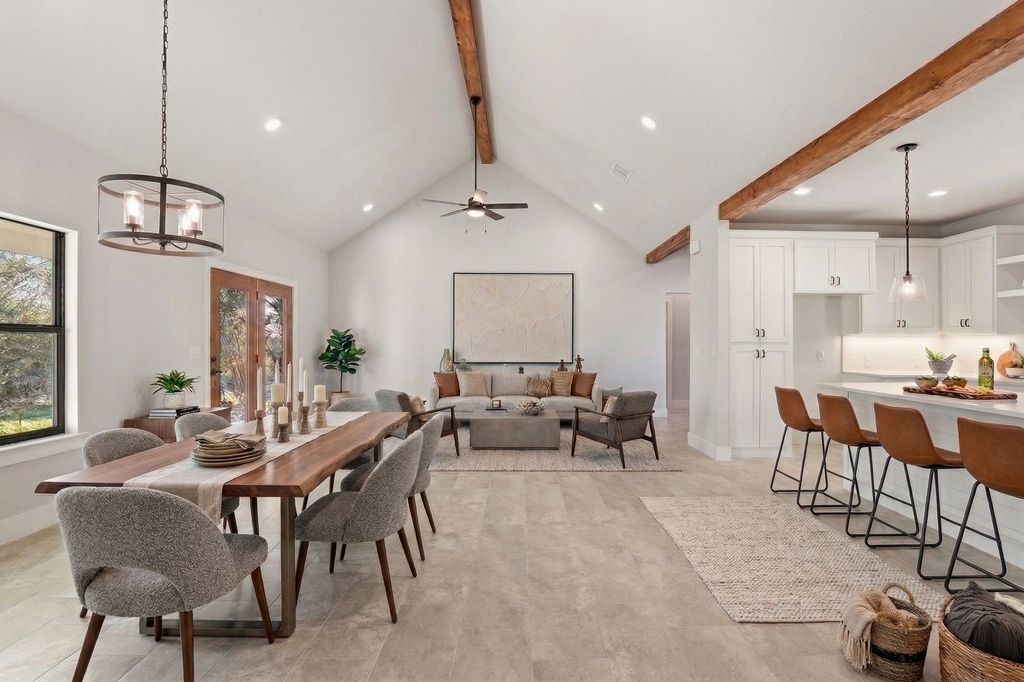 1615 Rocky Ridge Loop, Canyon Lake