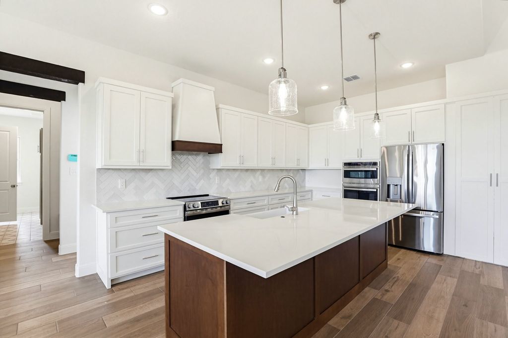 313 Farmhouse Drive, Marion