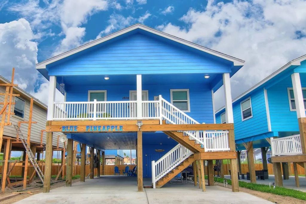 1809 Fishermans Cove Road, Port Aransas