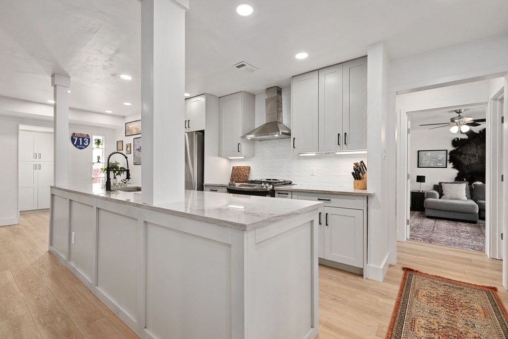 4709 York Hill Drive, Austin