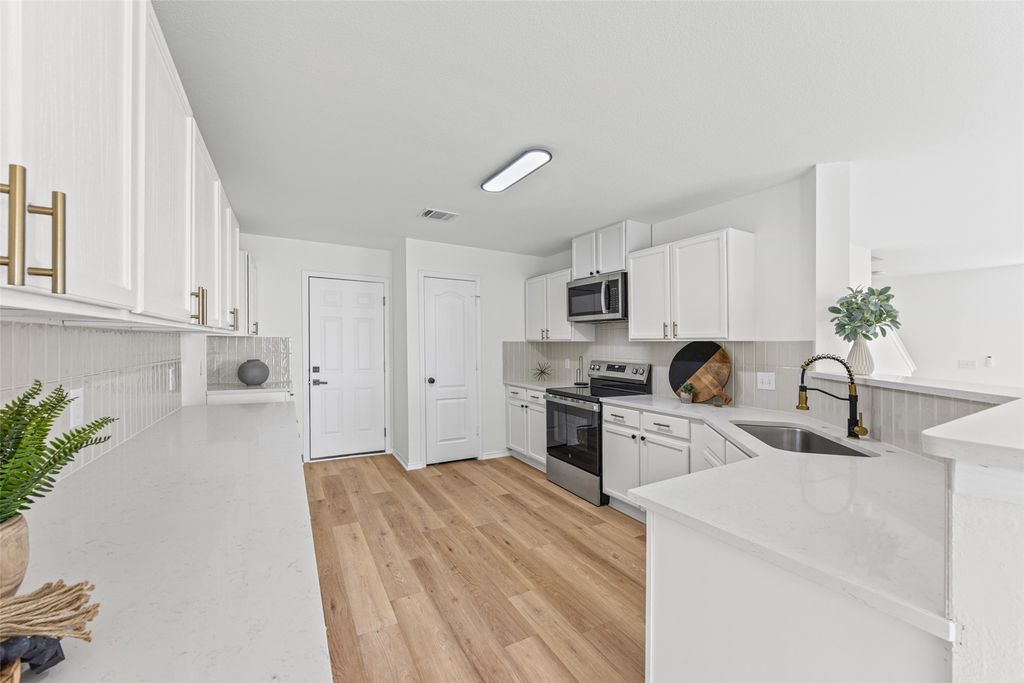 6640 Quinton Drive, Austin