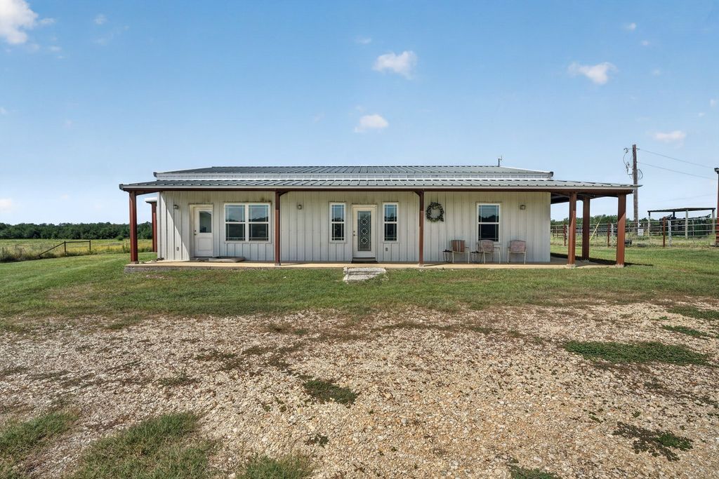 3800 County Road 481, Thrall