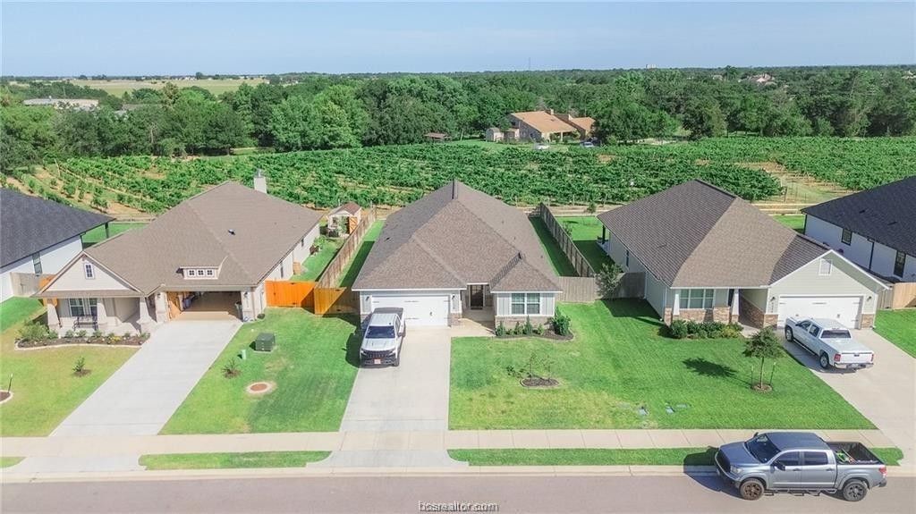 4130 Vintage Estates Court, Bryan