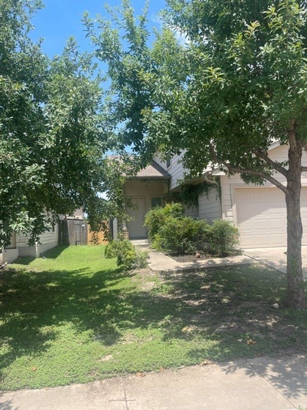 12204 Waterford Run Way, Manor