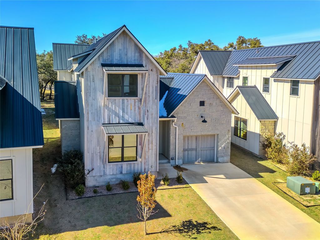 2400 Bruin Drive 27, Spicewood