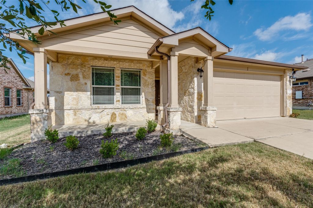 113 Screech Owl Drive, Kyle