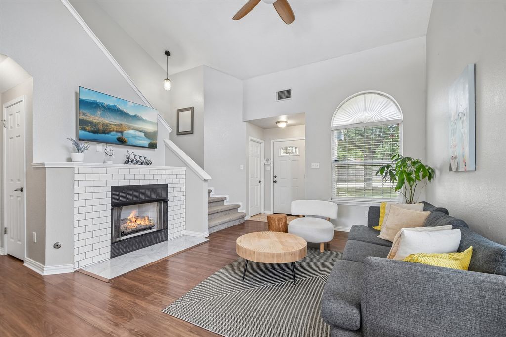 1110 Brashear Lane, Cedar Park