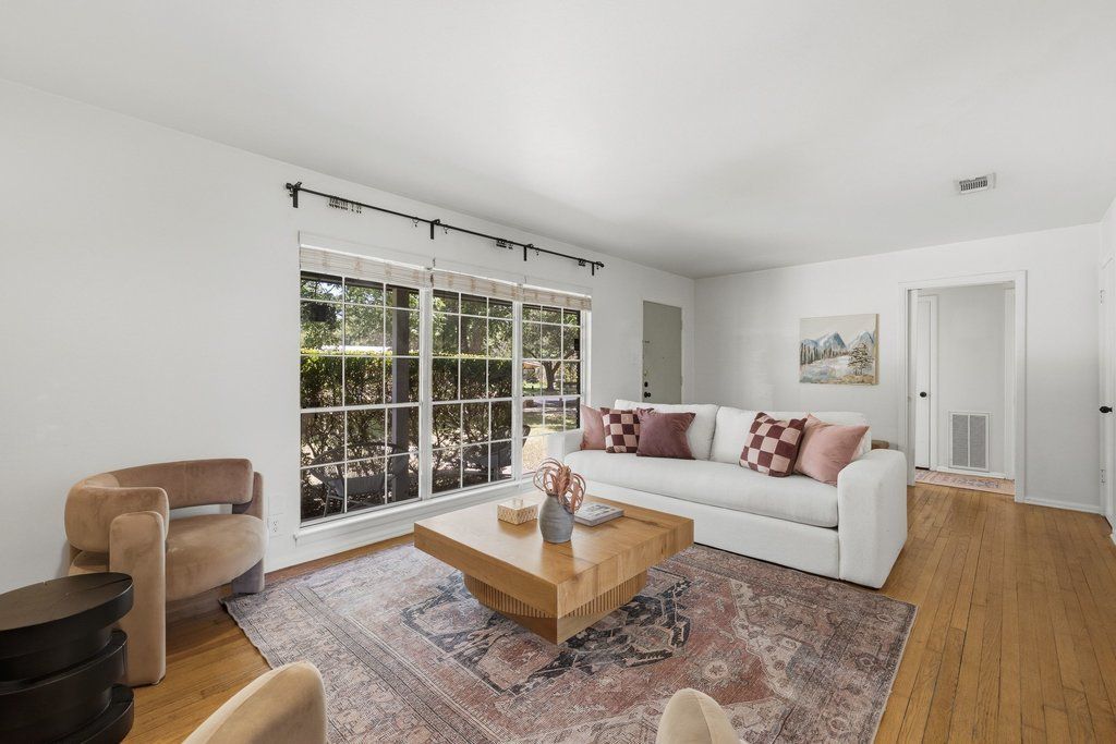 1609 Larkwood Drive, Austin