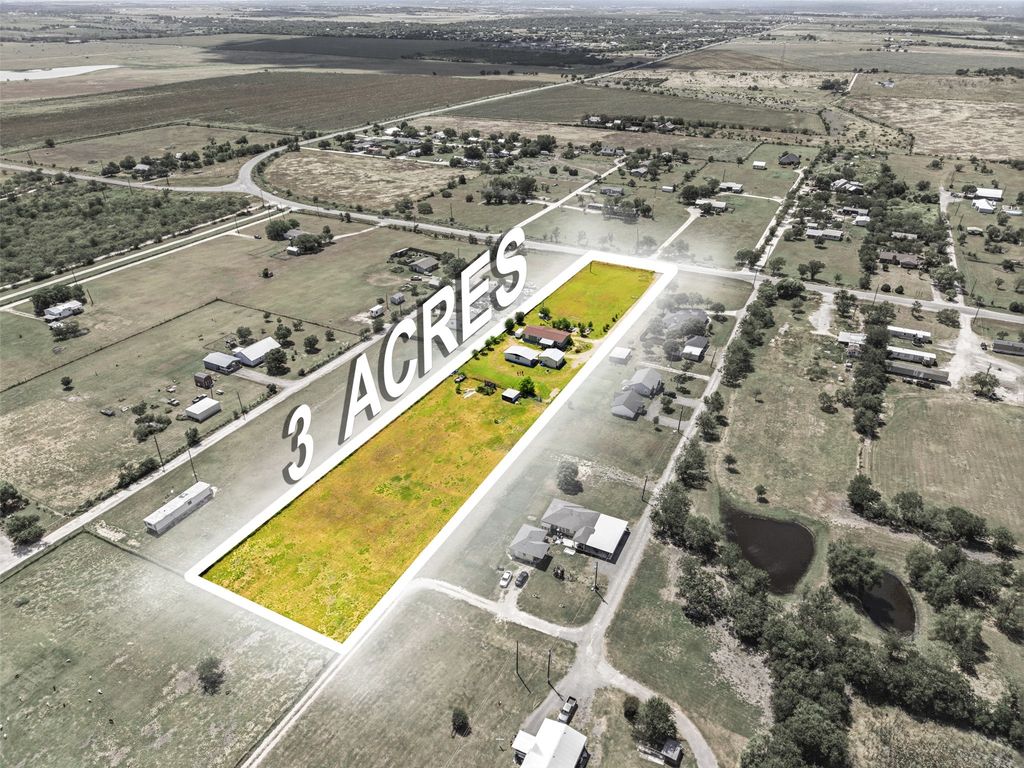 5904 Fm 621, Martindale