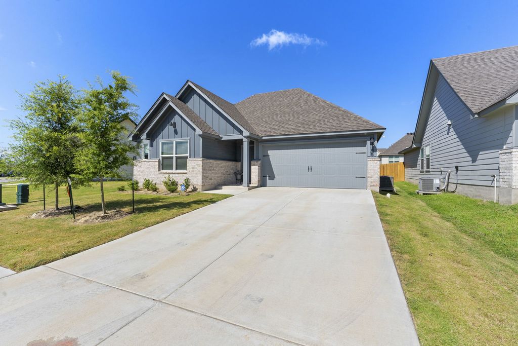165 Hugh Drive, Killeen