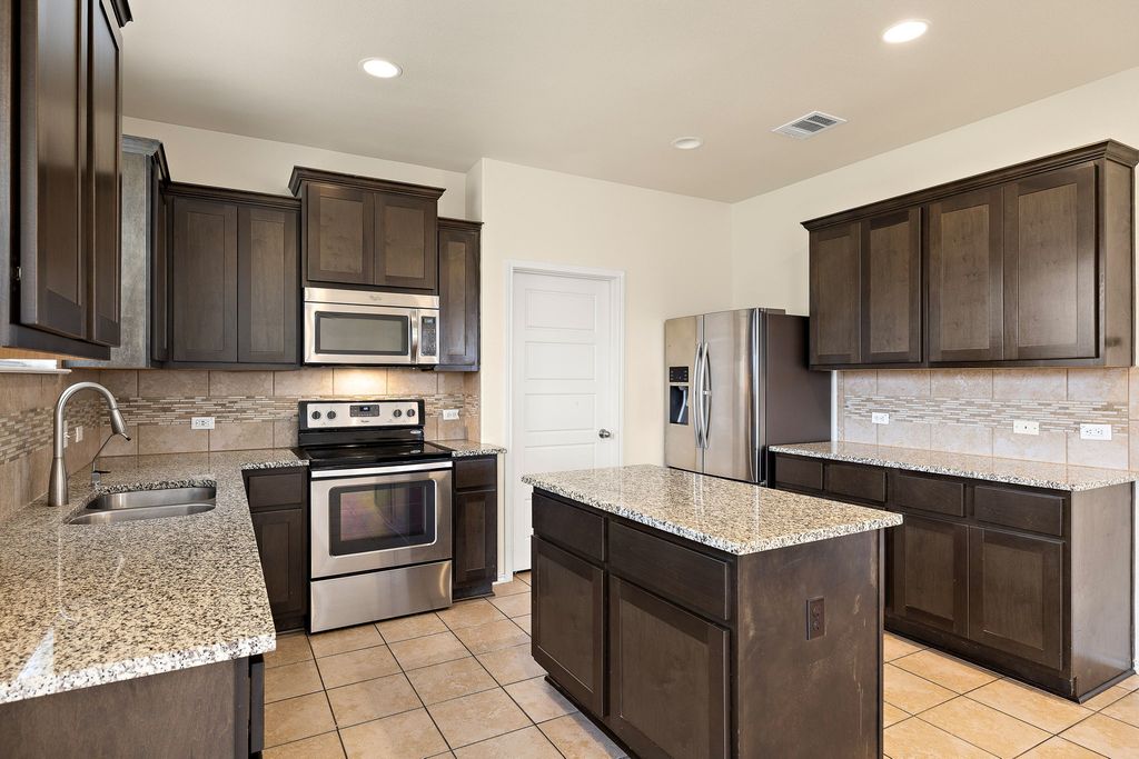 713 Carillion Drive, Pflugerville