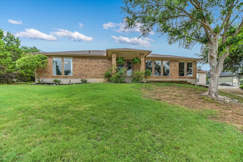 60 Crazy Cross Road, Wimberley