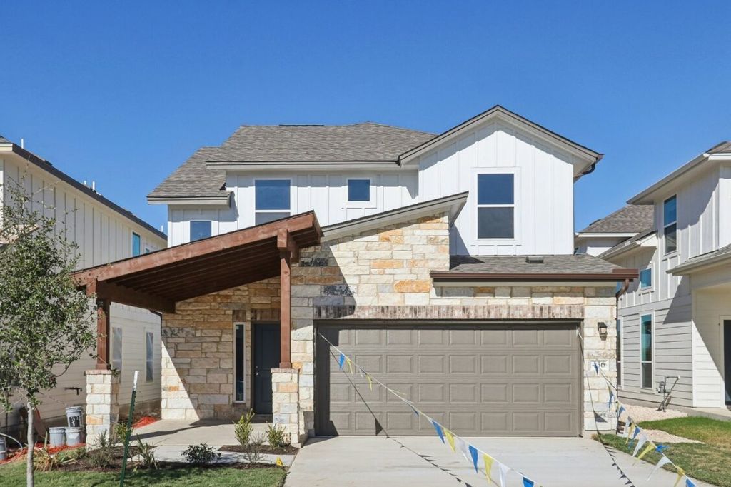 11205 Golden Cloud Bend, Manor