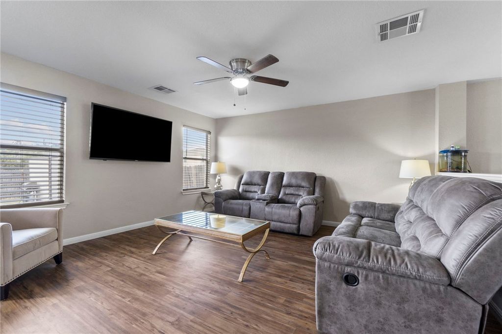 18425 Crestwind Lane, Elgin
