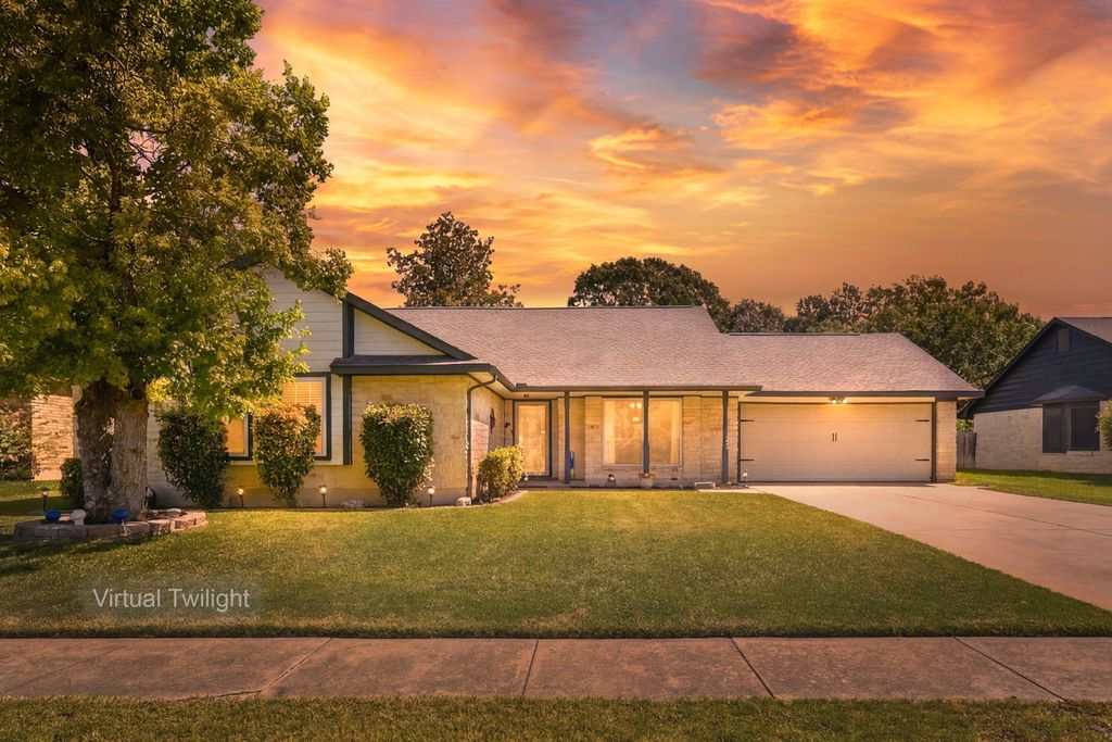 602 Applewood Drive, Pflugerville
