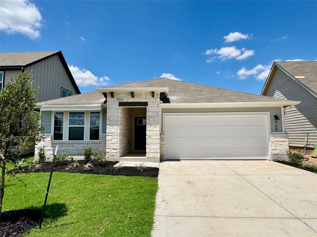 160 Coopers Hawk Crest, Cedar Creek