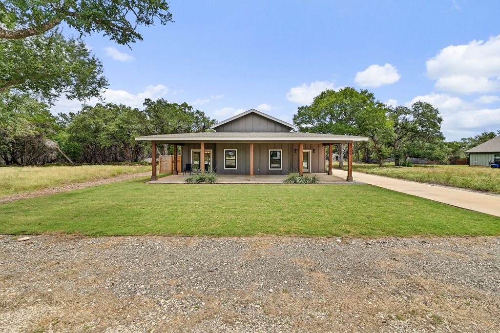 36 Summertime Circle, Wimberley