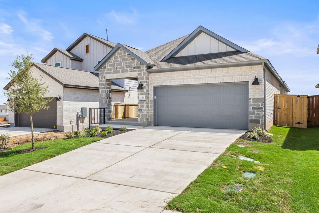 216 High Valley Drive, Liberty Hill