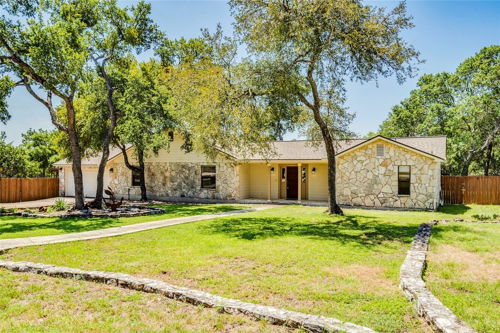 20 Saddle Rock Ridge, Wimberley