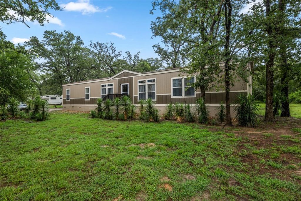 217 Pine Hill Loop, Bastrop