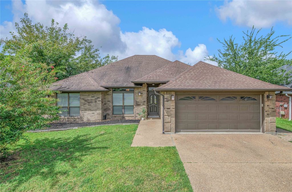 2810 Rayado Court N, College Station