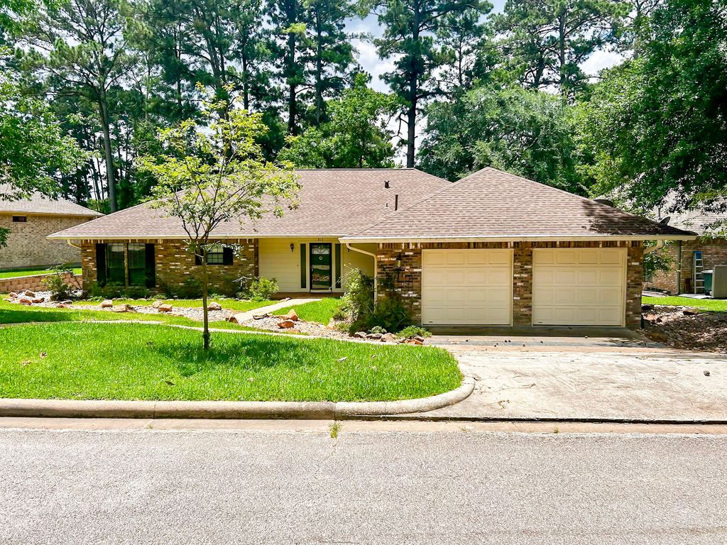 813 River Oaks Drive, Huntsville