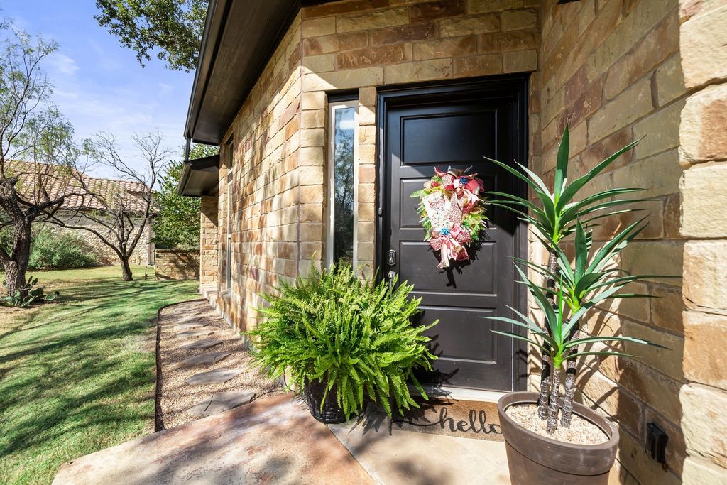 2606 Deep Canyon, Horseshoe Bay