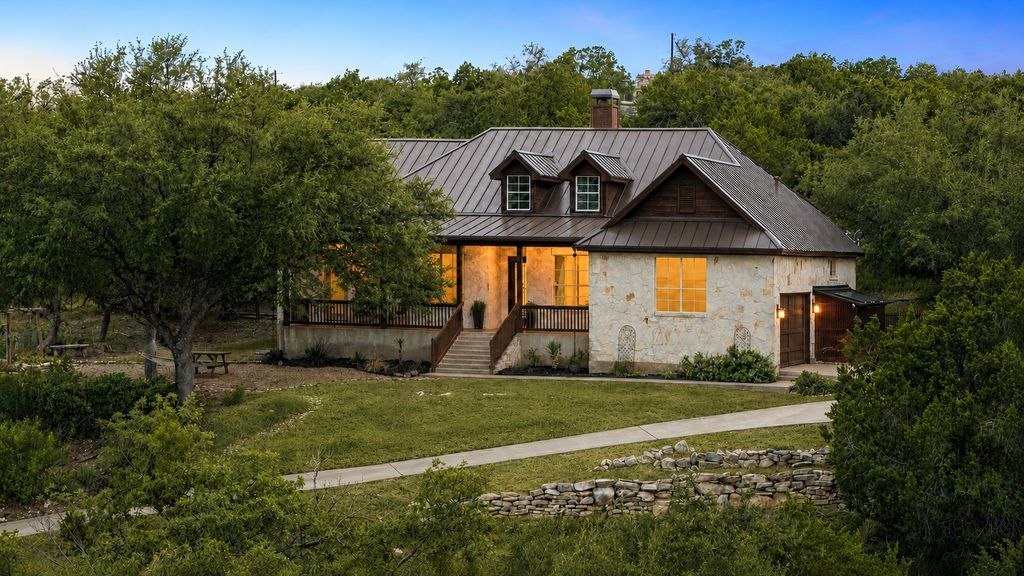 1906 Bee Creek Road, Spicewood