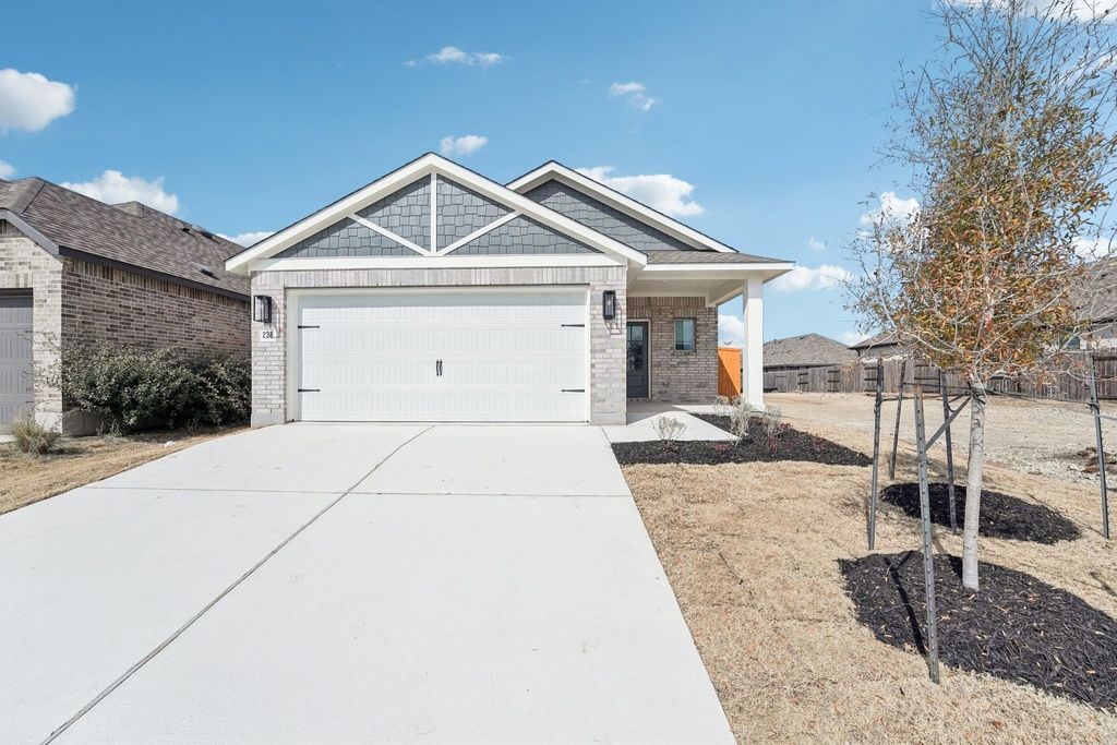 238 Bay Breeze Drive, Kyle