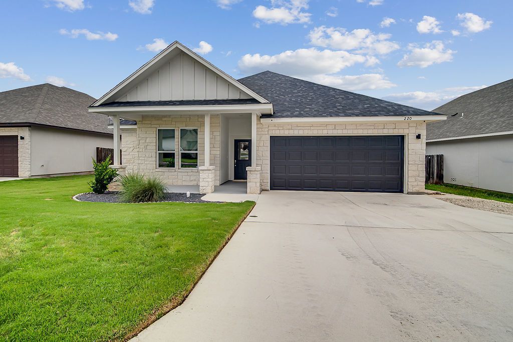 220 Riley Lane, Fredericksburg