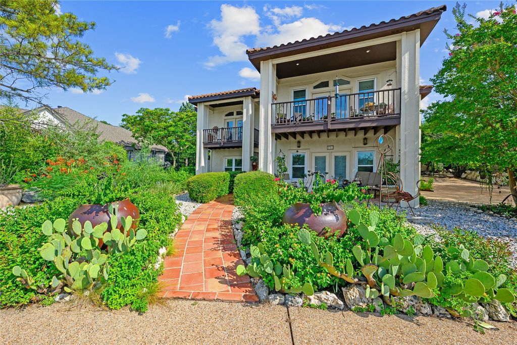 112 Javelin Drive, Lakeway