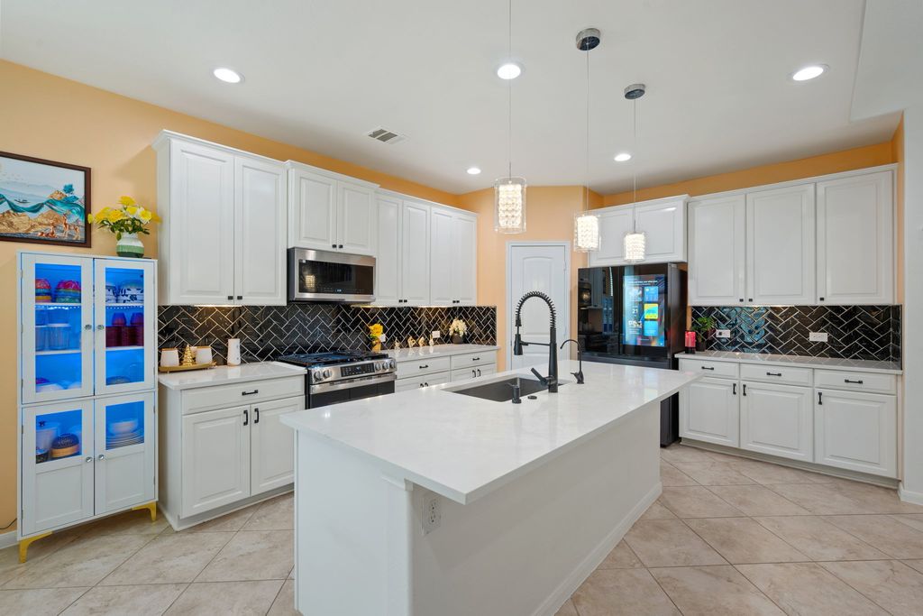 2509 Etta May Lane, Leander