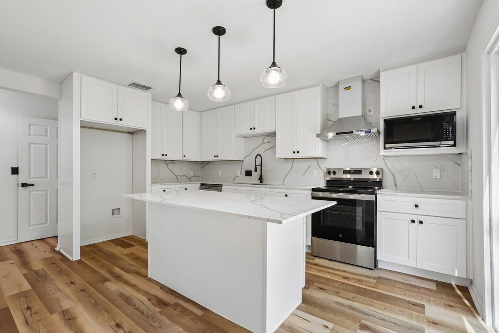 4504 Lyra Circle, Austin
