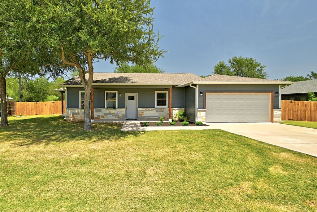 120 Waianae Court, Bastrop