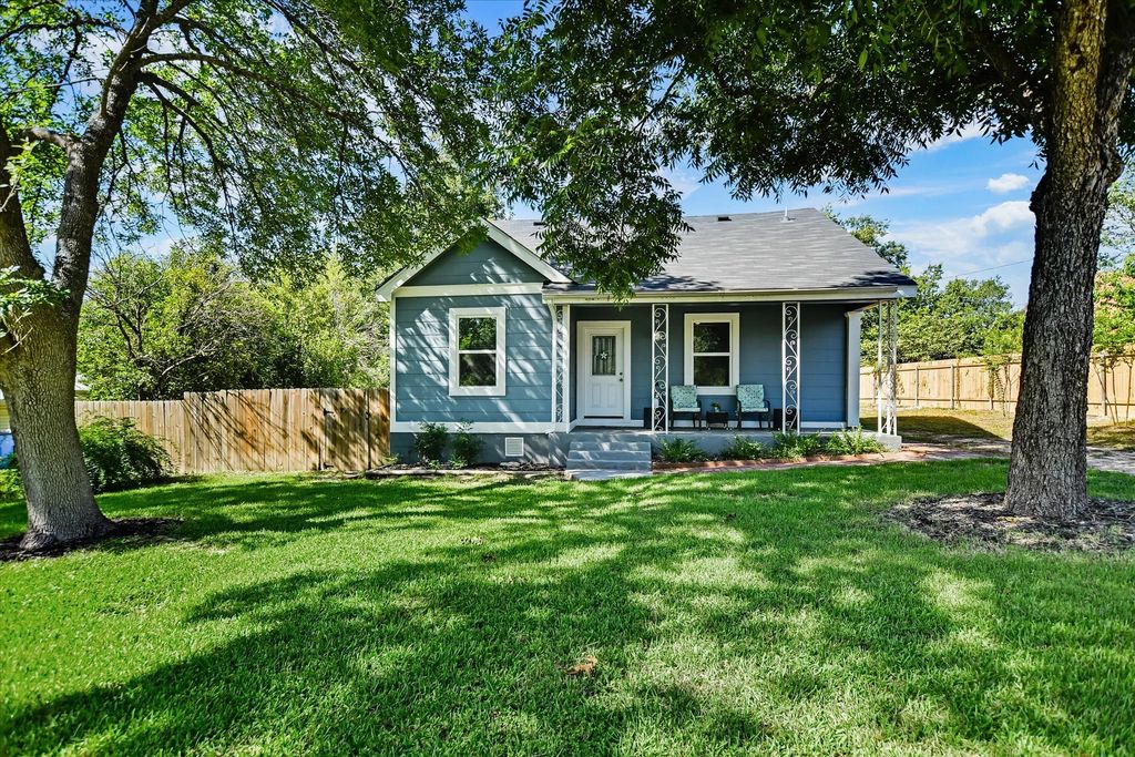 103 E Hoopes Avenue, Pflugerville