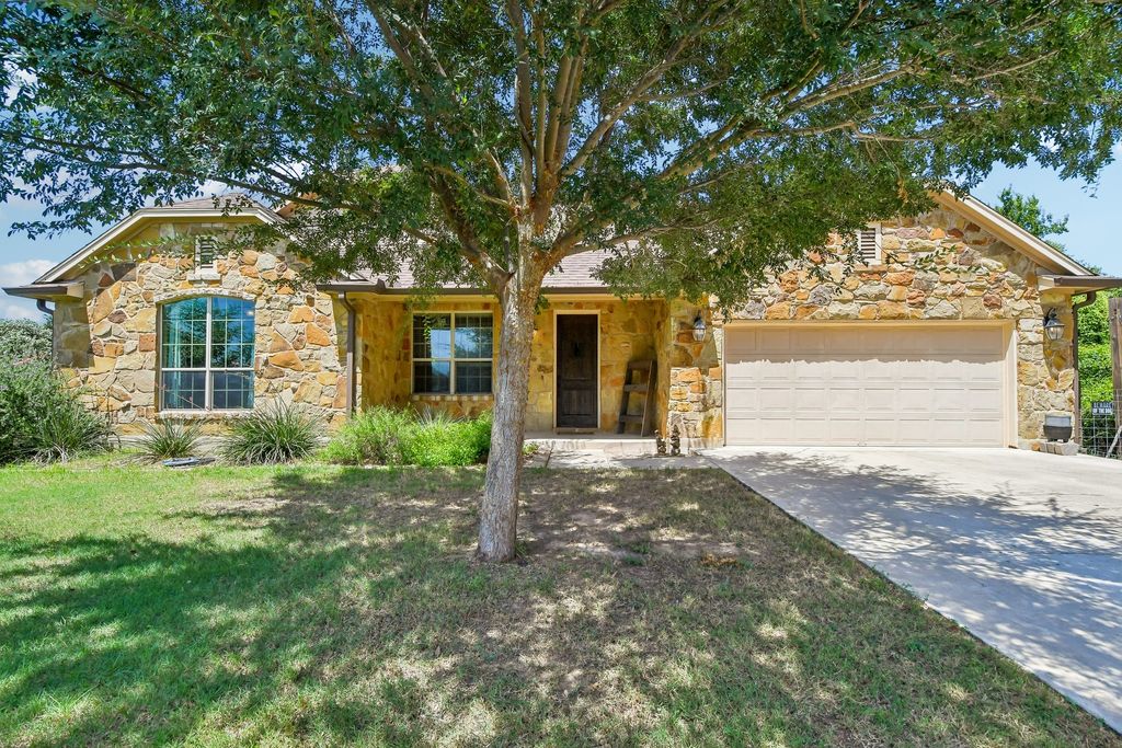 141 Upola Court, Bastrop