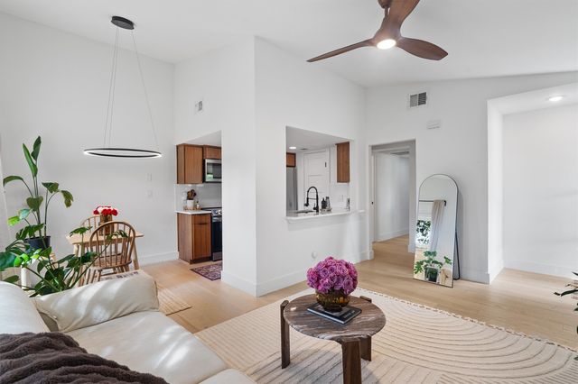 12811 Copper Cliff Avenue B, Austin