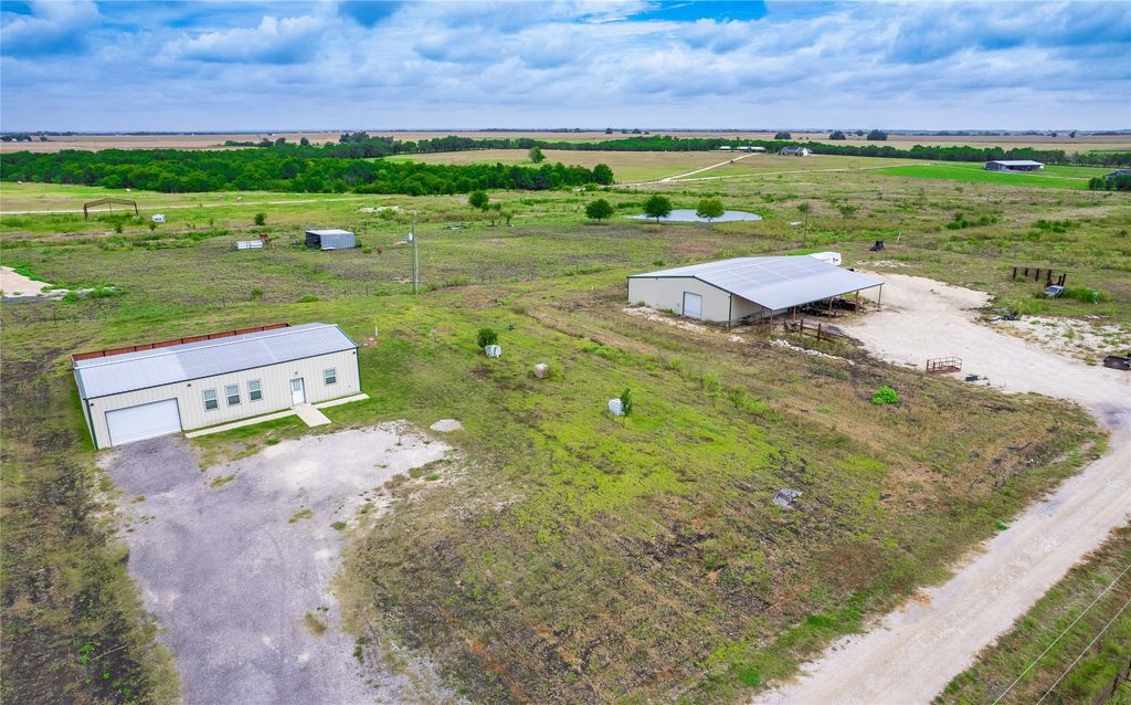 1889 County Road 487, Taylor
