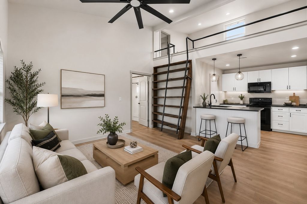 654 Maple Lane, Cottonwood Shores